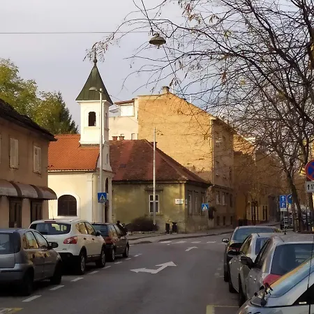 Tiny Cozy Accommodation Zagreb Exterior photo