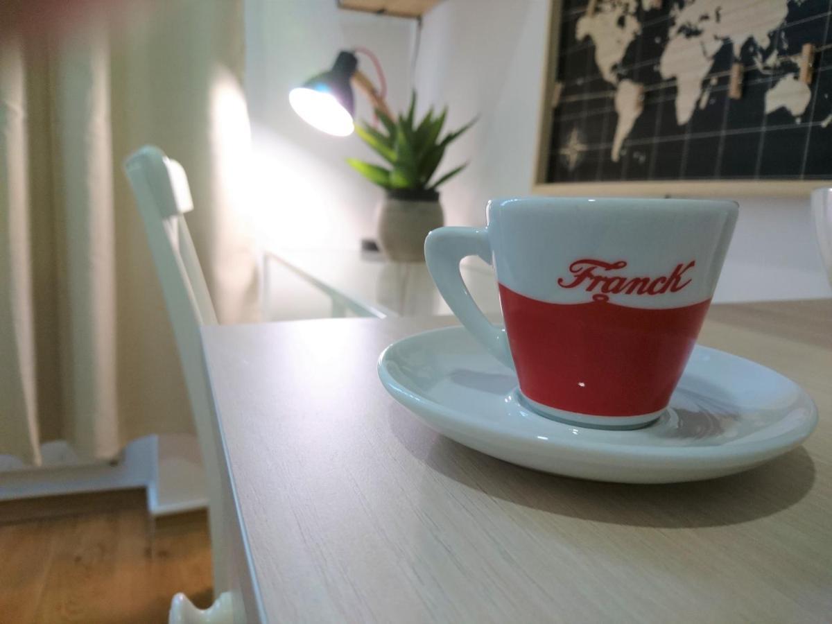 Tiny Cozy Apartment